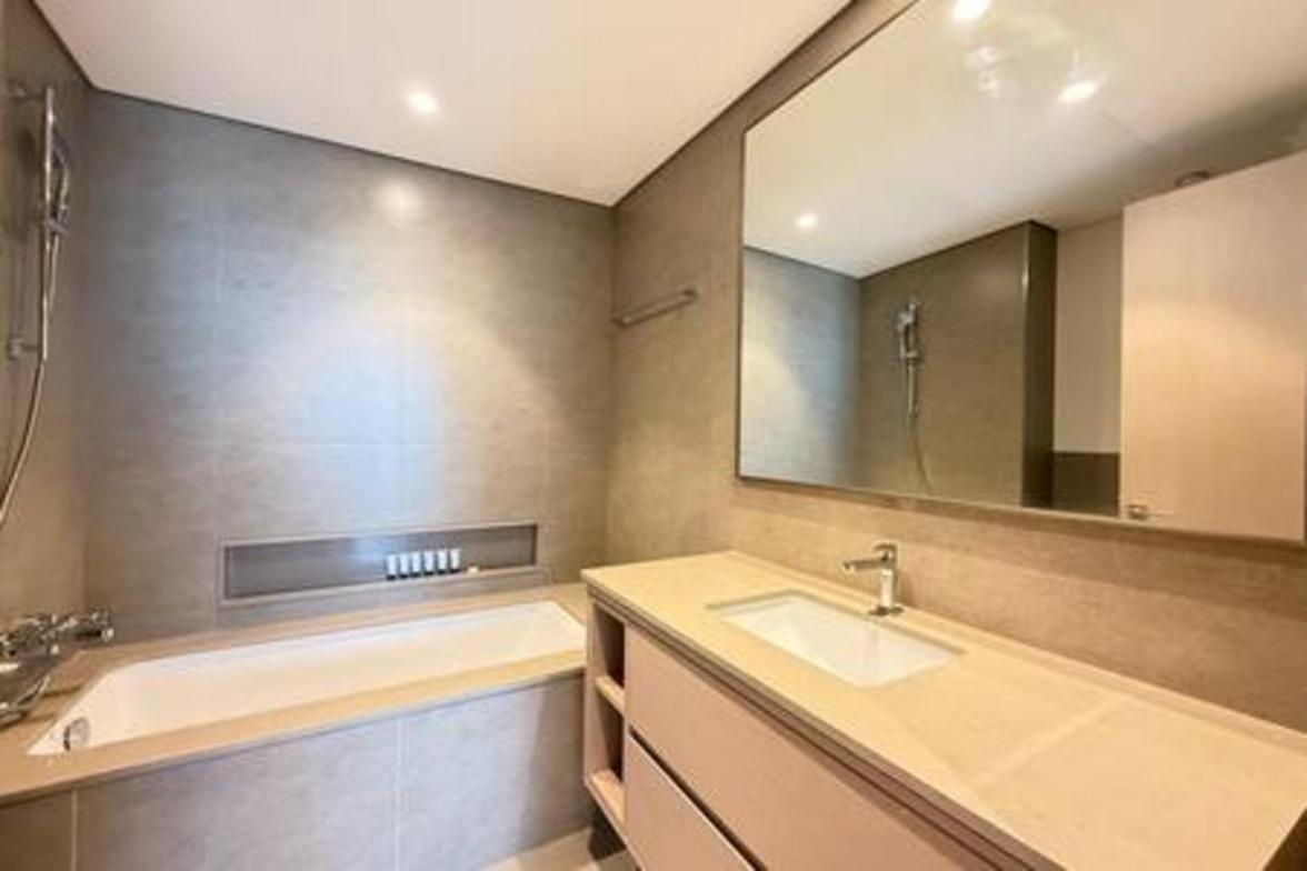 5606gr Exclusive Escape Two Bedroom In Downtown